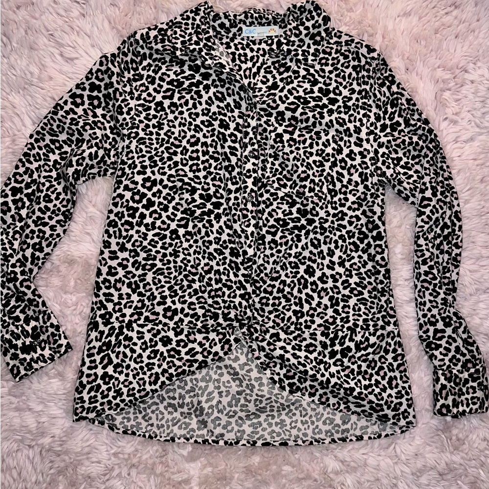 Pink Leopard print dress shirt with twist